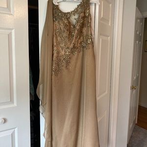 MOB gown - never worn